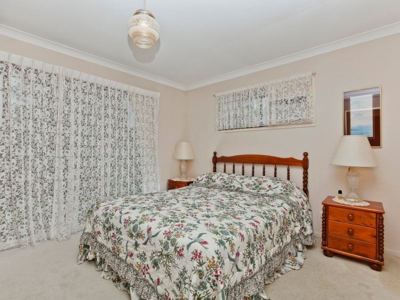 6 Harneil Place, Carrara QLD 4211