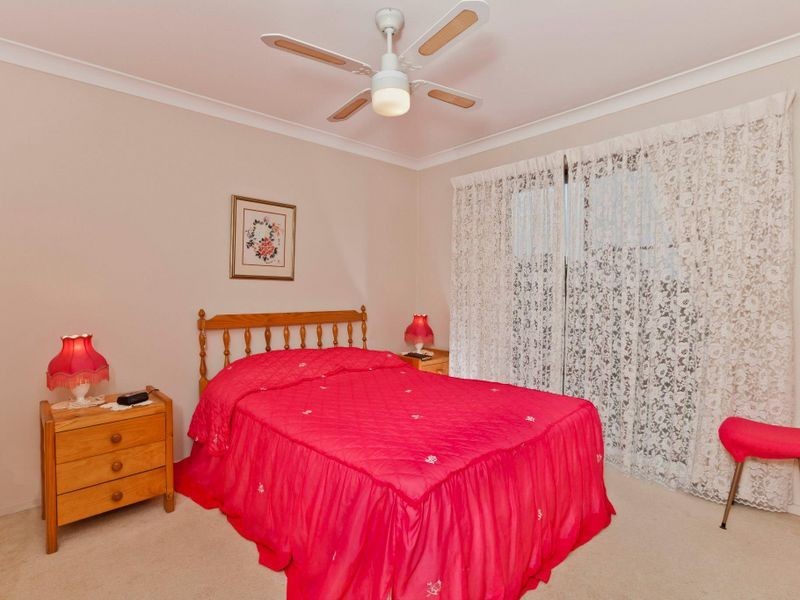 6 Harneil Place, Carrara QLD 4211