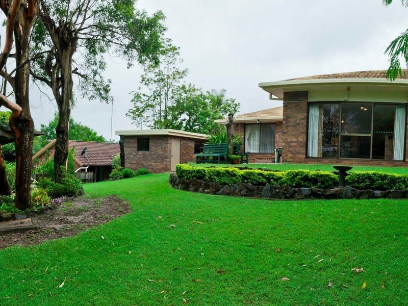 6 Harneil Place, Carrara QLD 4211