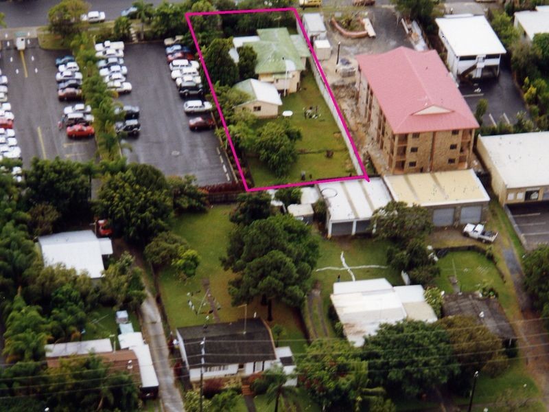 26 Spendelove Avenue, Southport QLD 4215