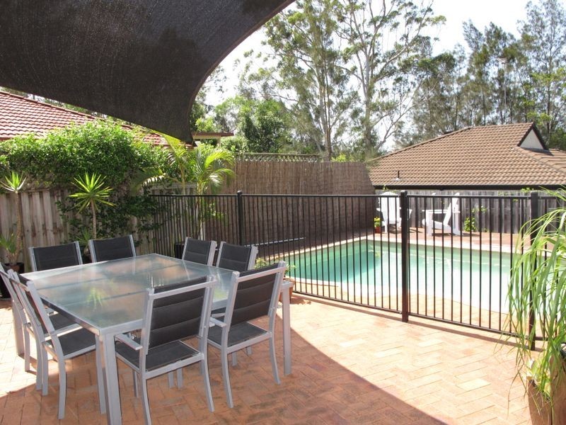 2 Calliandra Court, Carrara QLD 4211