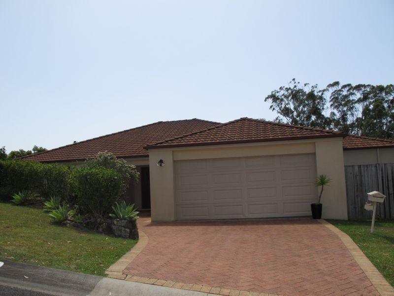 2 Calliandra Court, Carrara QLD 4211