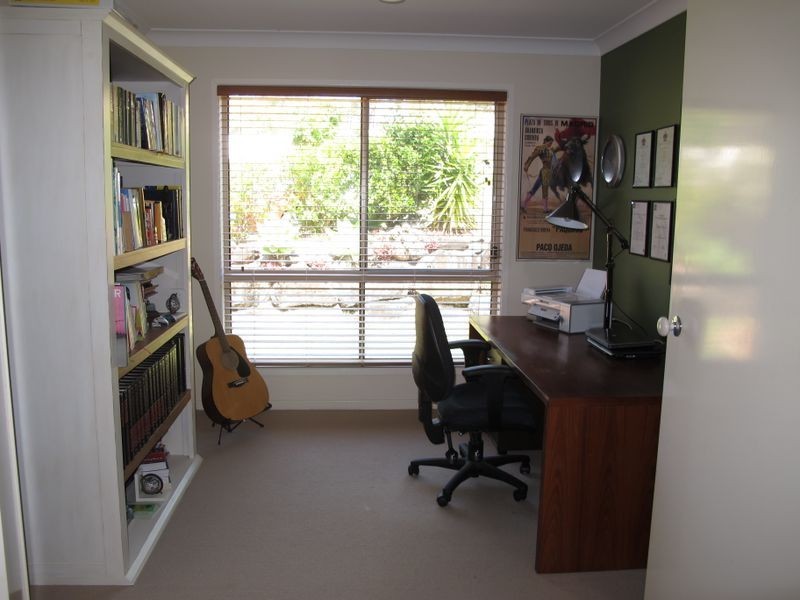 2 Calliandra Court, Carrara QLD 4211