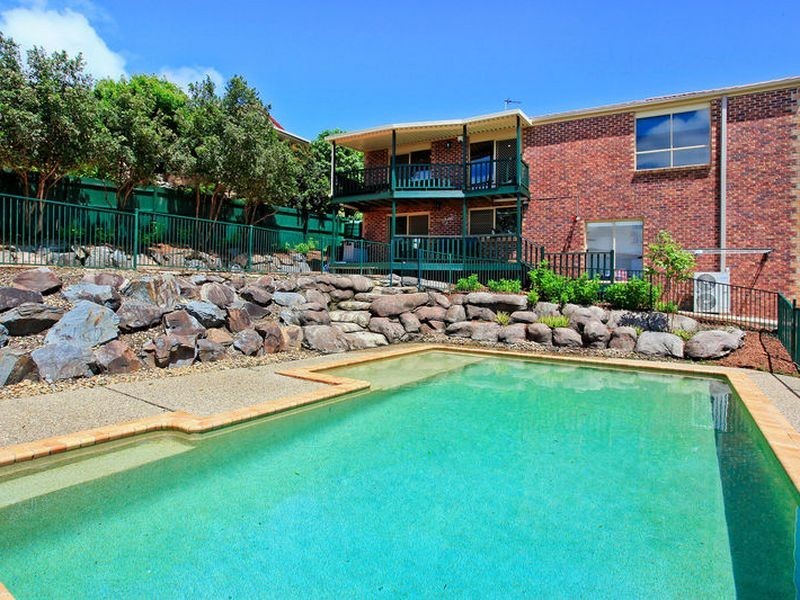 4 Bellavista Close, Highland Park QLD 4211