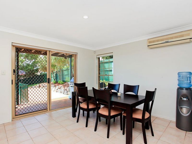 4 Bellavista Close, Highland Park QLD 4211