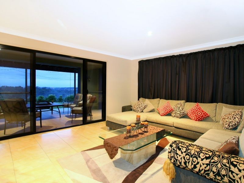 9 Blue Hill Court, Nerang QLD 4211