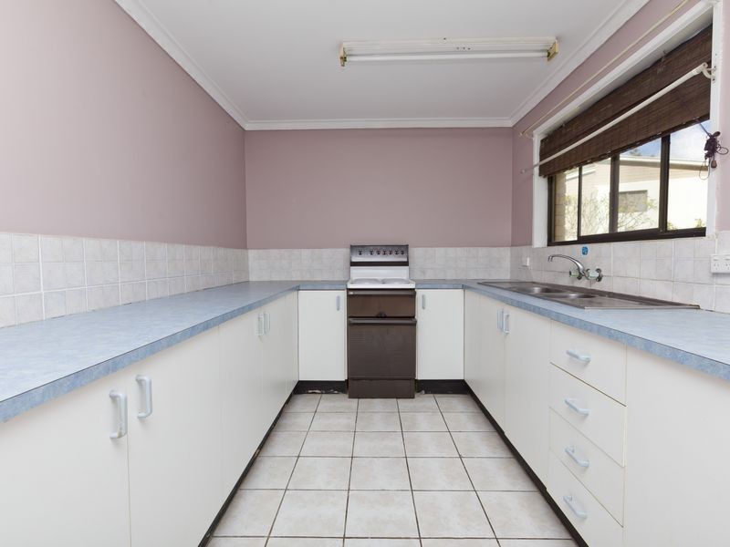 16 The Strand, Nerang QLD 4211