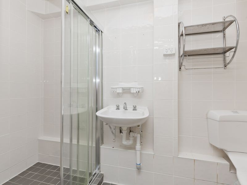 16 The Strand, Nerang QLD 4211