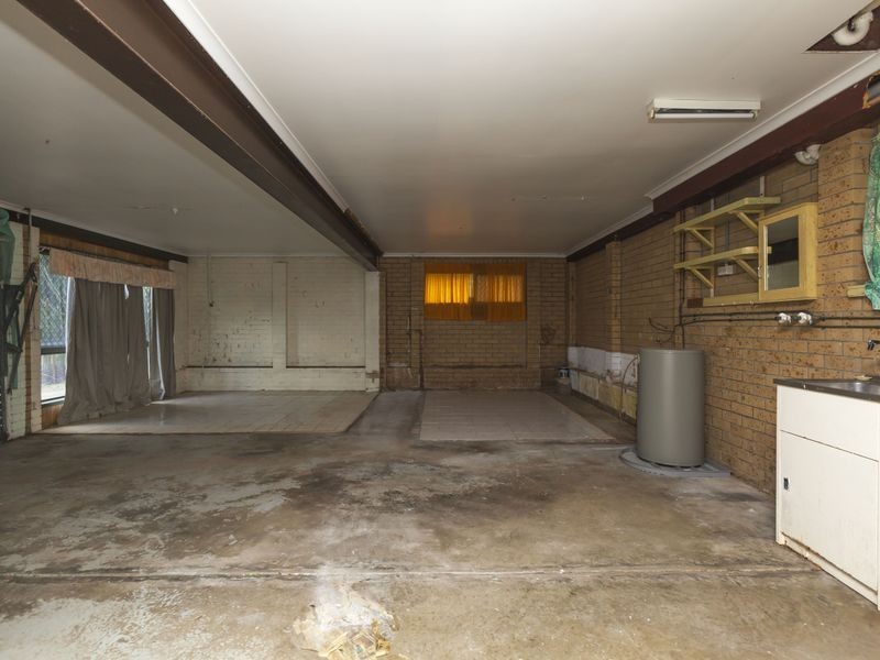 16 The Strand, Nerang QLD 4211