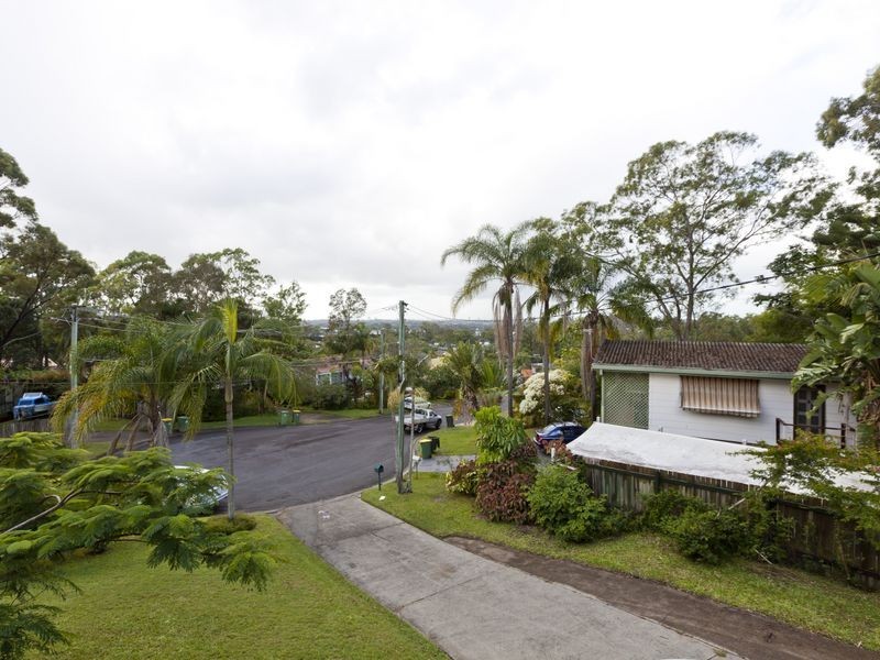 16 The Strand, Nerang QLD 4211