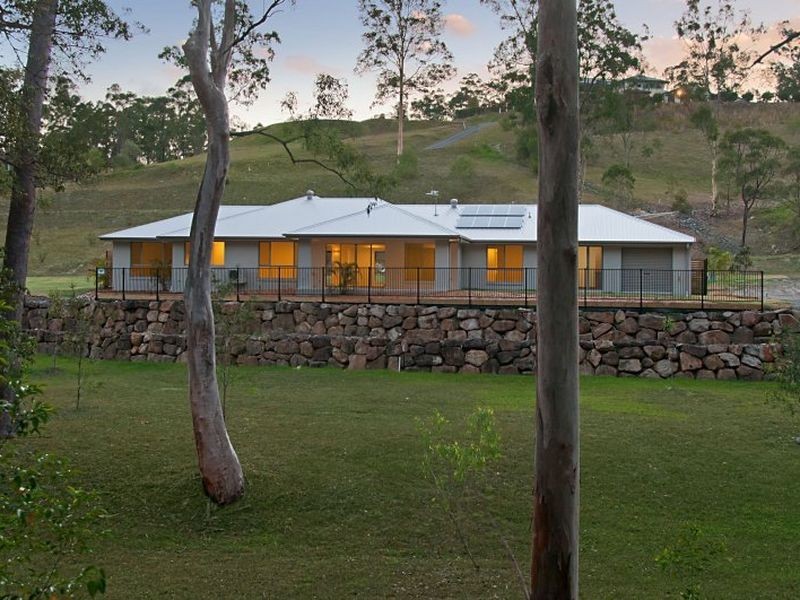 1 Queens Ridge Place, Nerang QLD 4211