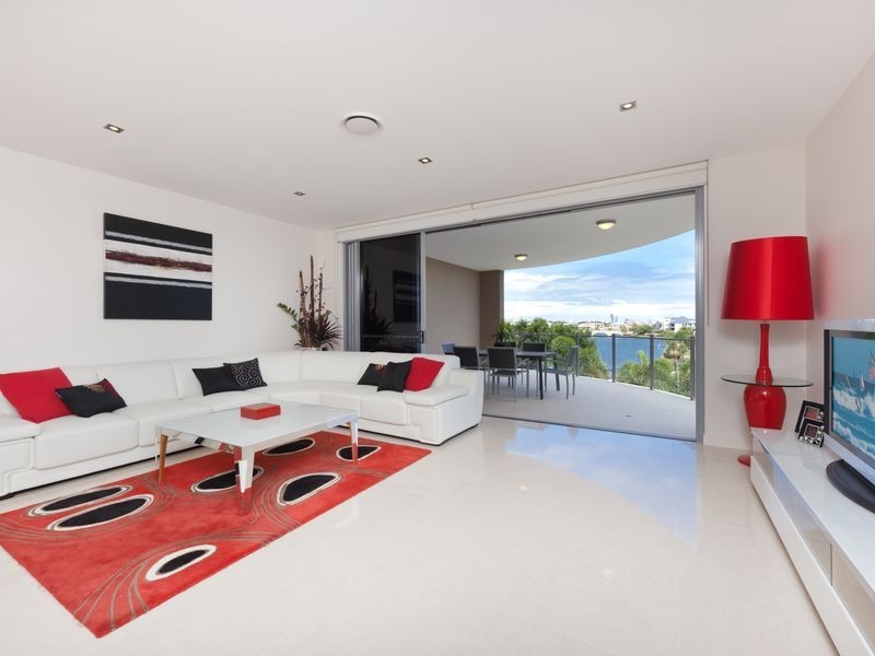 1 ‘Quay Vi 3046 Quay South Drive, Carrara QLD 4211