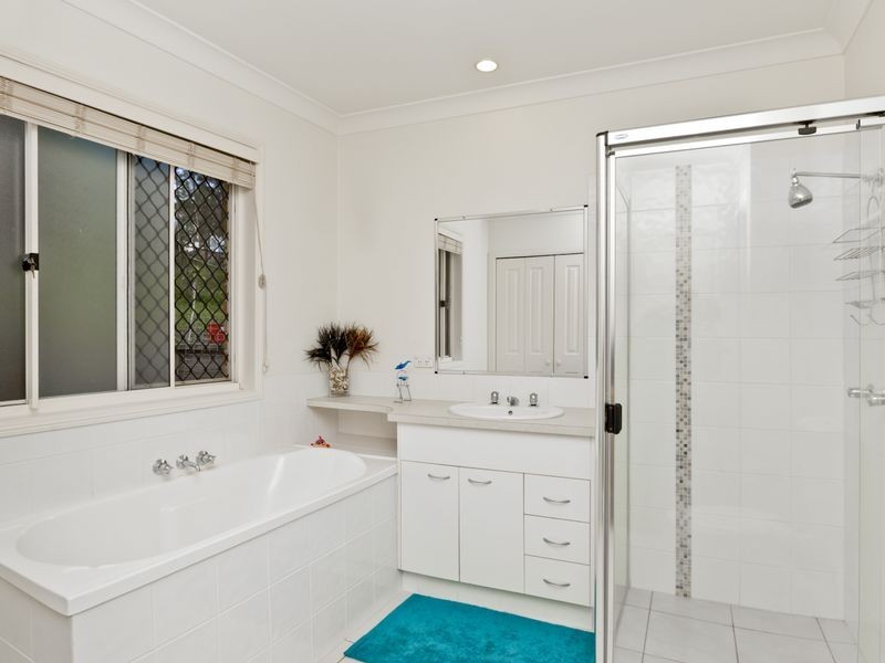 14 Fairy Wren Terrace, Gilston QLD 4211