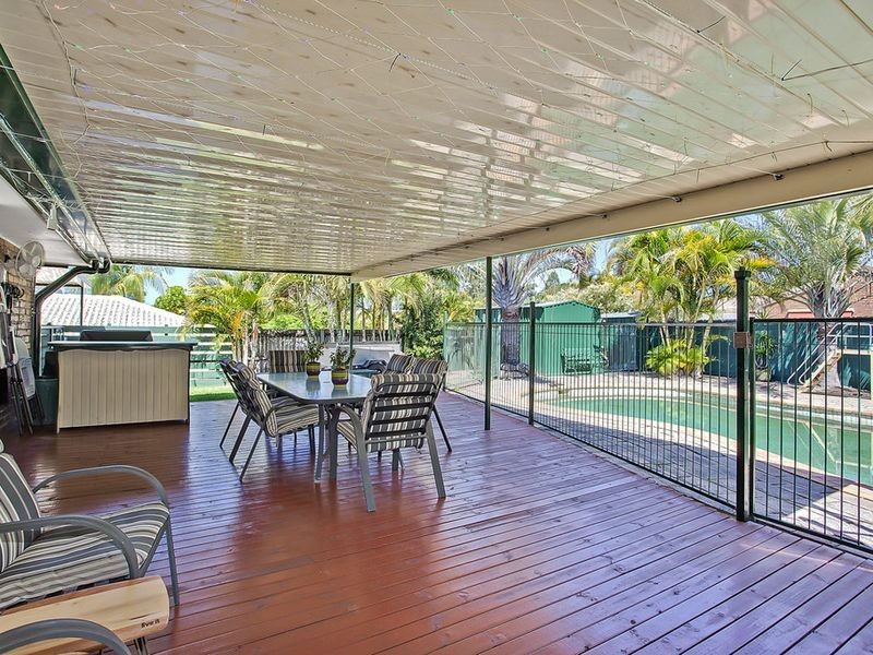 148 Alexander Drive, Highland Park QLD 4211