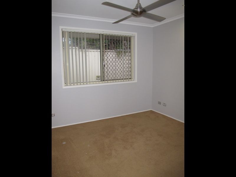 3 Issell Place, Highland Park QLD 4211