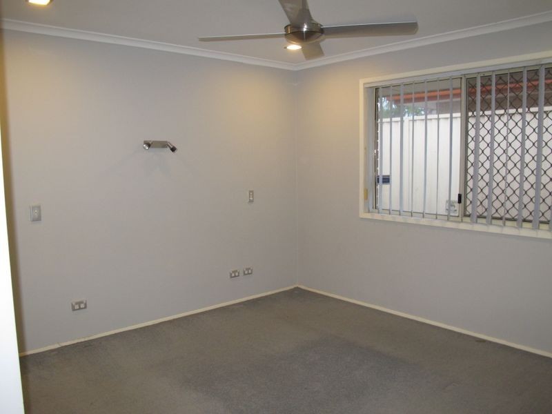 3 Issell Place, Highland Park QLD 4211