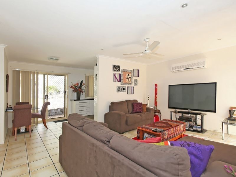 35 Sandalwood Terrace, Nerang QLD 4211