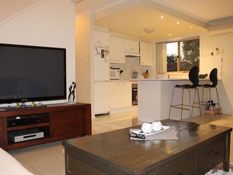 17/1A Alison Road, Carrara QLD 4211