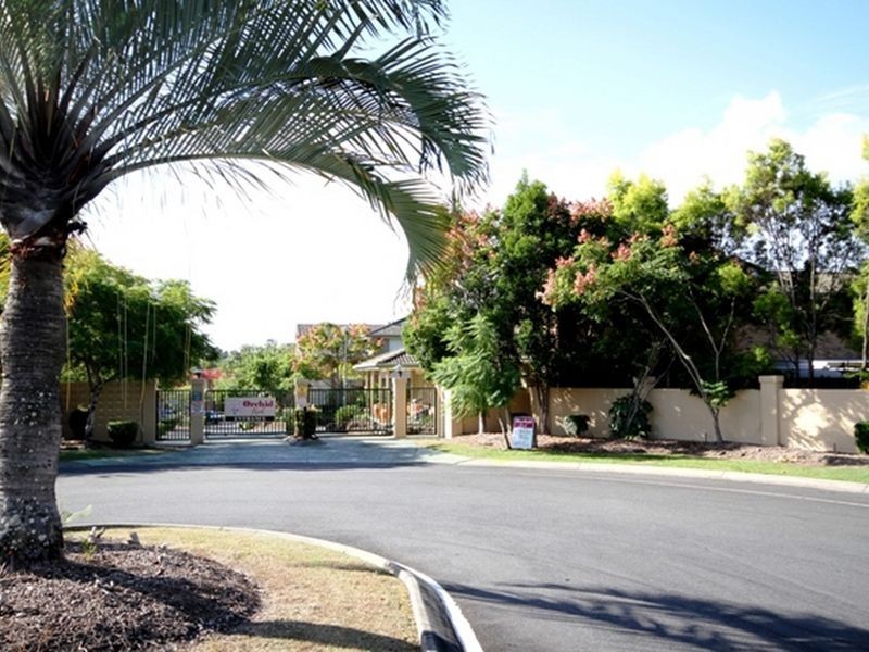17/1A Alison Road, Carrara QLD 4211