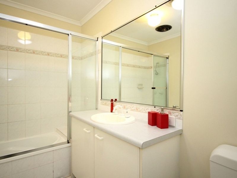 17/1A Alison Road, Carrara QLD 4211