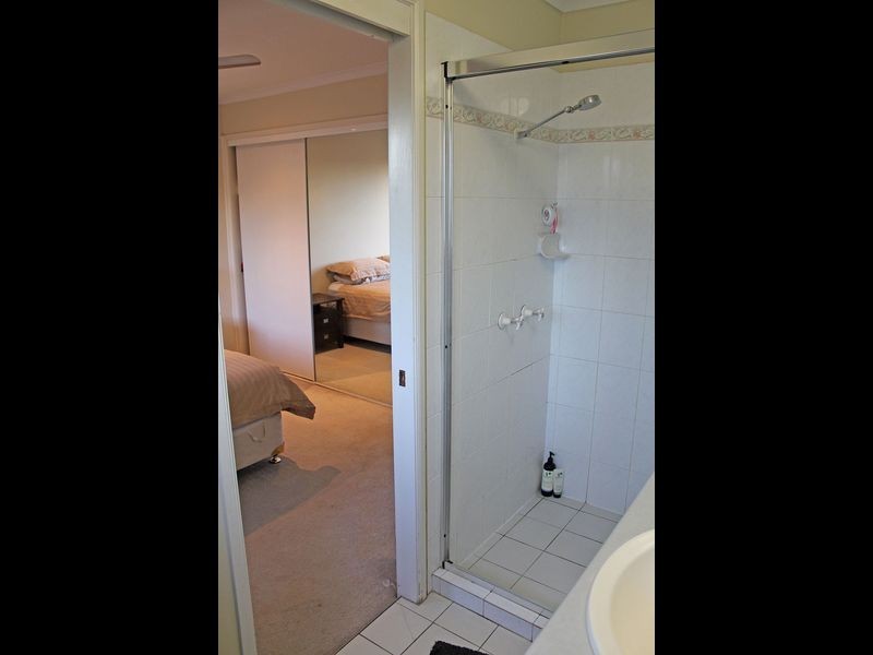 17/1A Alison Road, Carrara QLD 4211