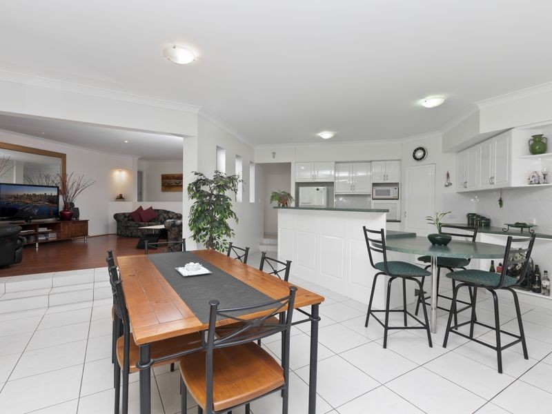 6 Byfield Court, Nerang QLD 4211