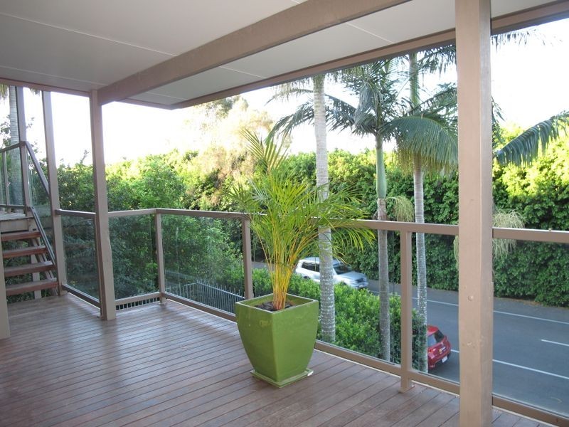 98 Plateau Crescent, Carrara QLD 4211