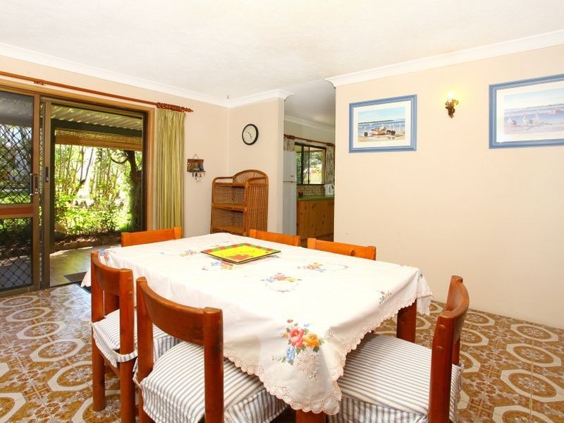 16 Maroong Crescent, Nerang QLD 4211