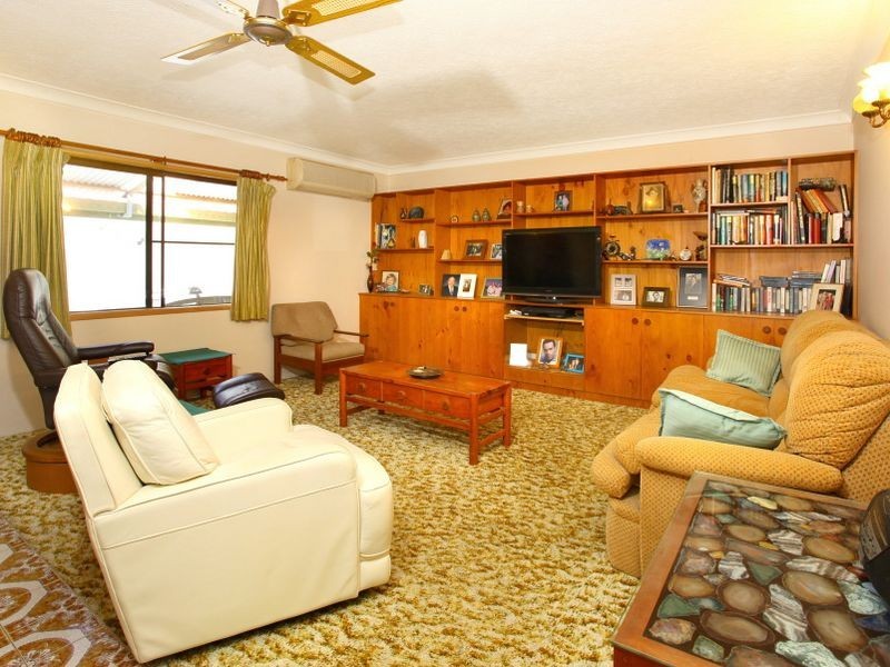 16 Maroong Crescent, Nerang QLD 4211