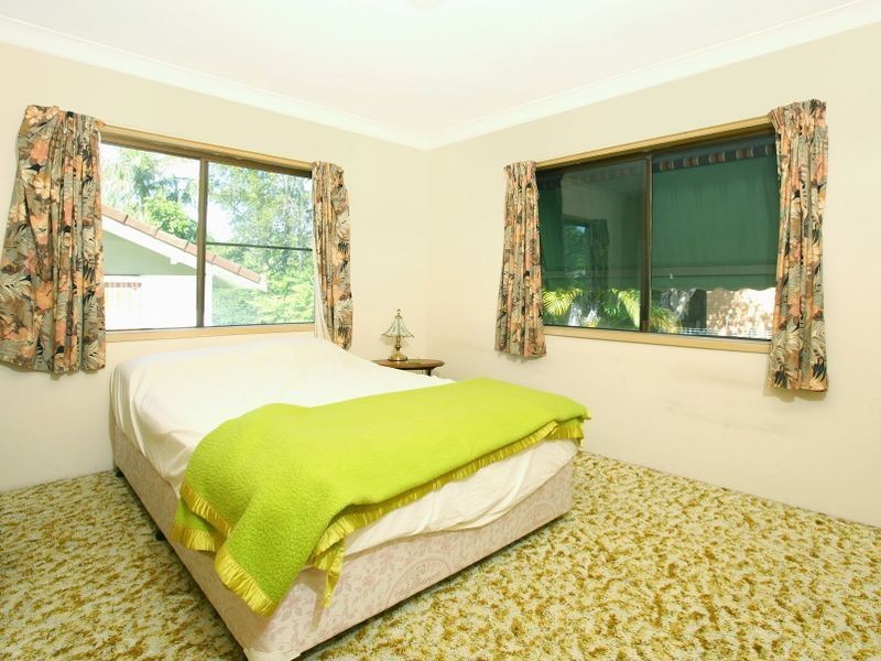 16 Maroong Crescent, Nerang QLD 4211
