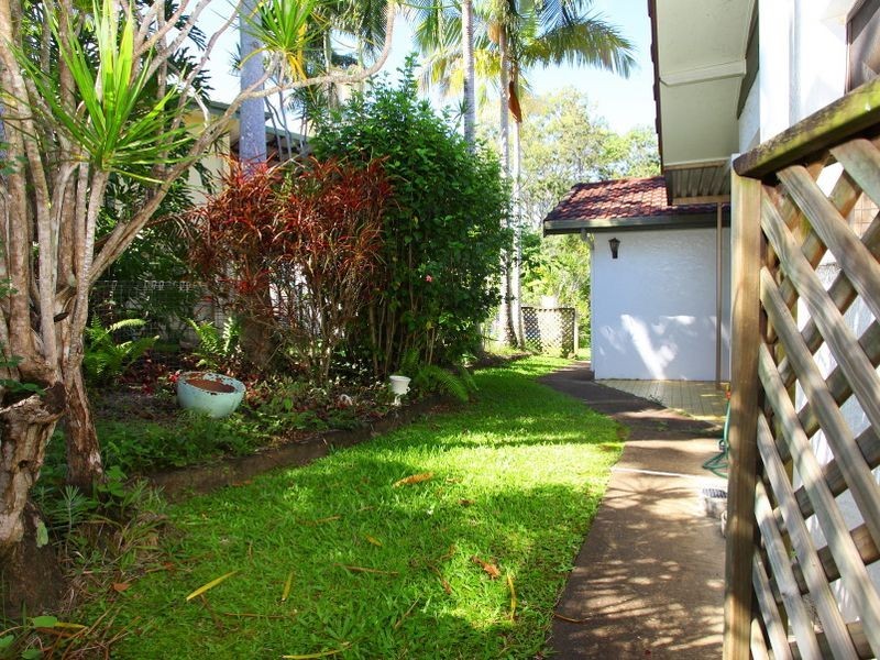 16 Maroong Crescent, Nerang QLD 4211