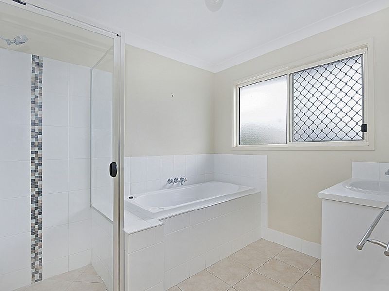 17 Tralee Court, Carrara QLD 4211