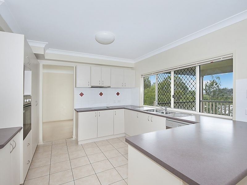 17 Tralee Court, Carrara QLD 4211