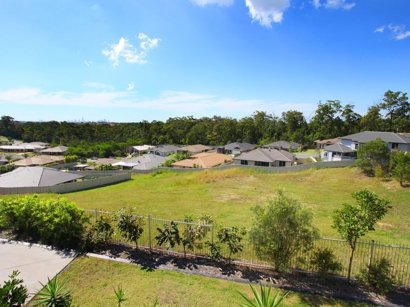 4 Laceflower Court, Reedy Creek QLD 4227