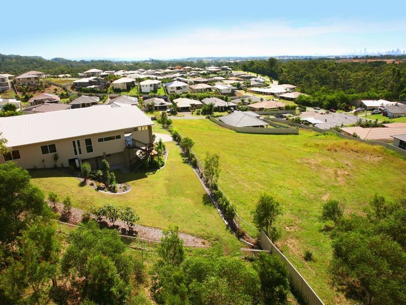 4 Laceflower Court, Reedy Creek QLD 4227
