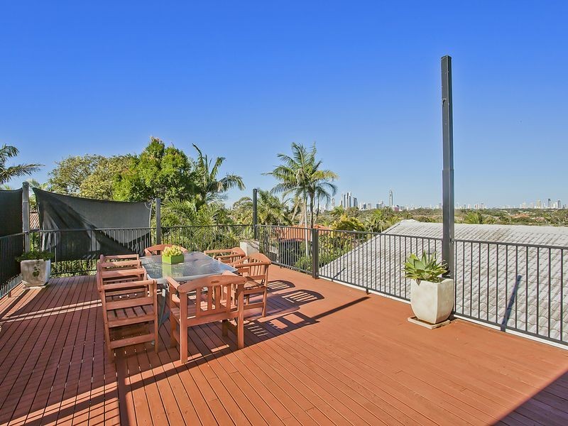 35 Wardoo Street, Southport QLD 4215