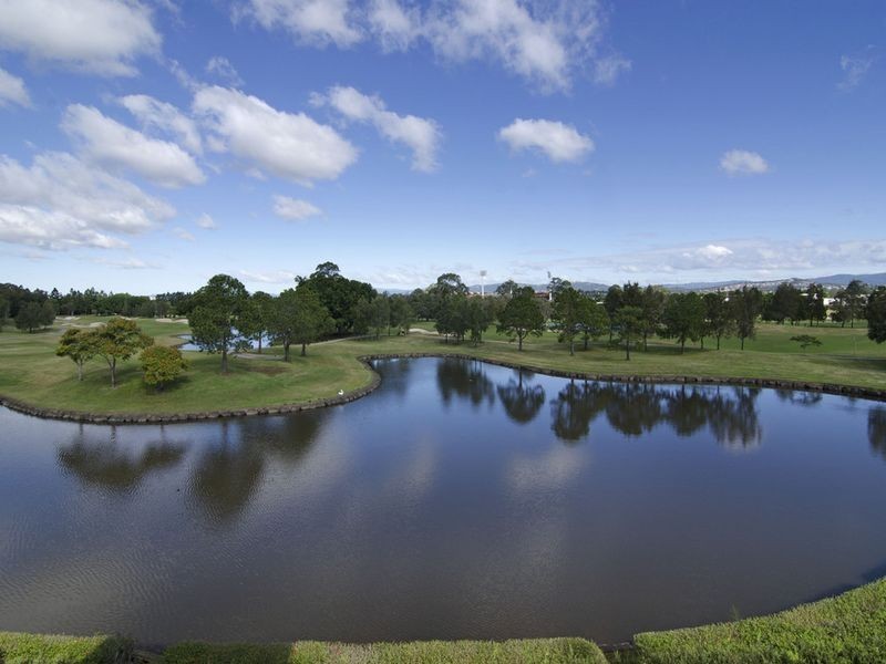 1034 Lakeview Terrace, Benowa QLD 4217