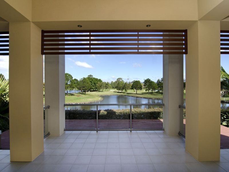 1034 Lakeview Terrace, Benowa QLD 4217