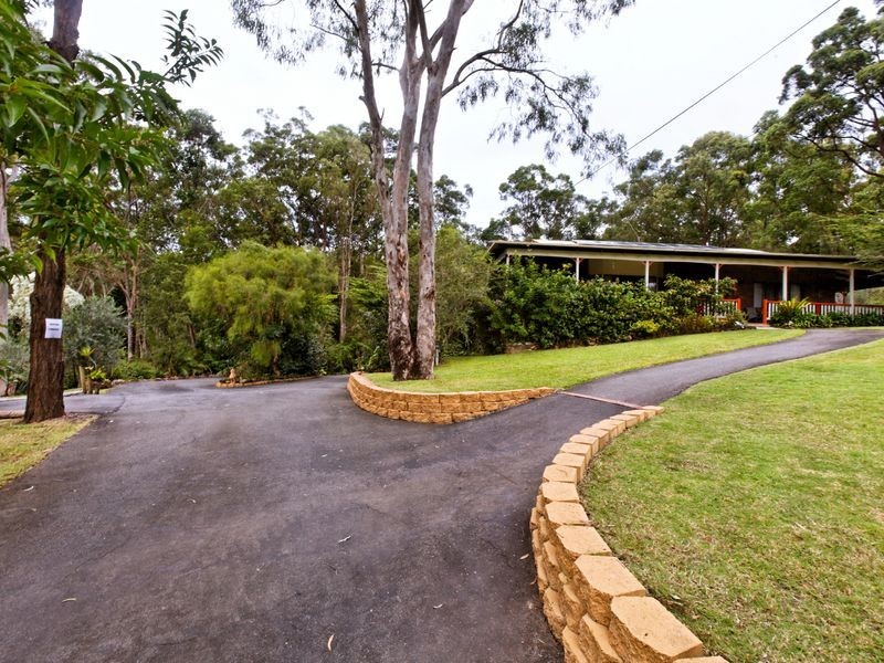 21 Josephine Terrace, Highland Park QLD 4211