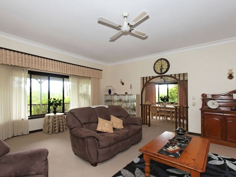 21 Josephine Terrace, Highland Park QLD 4211