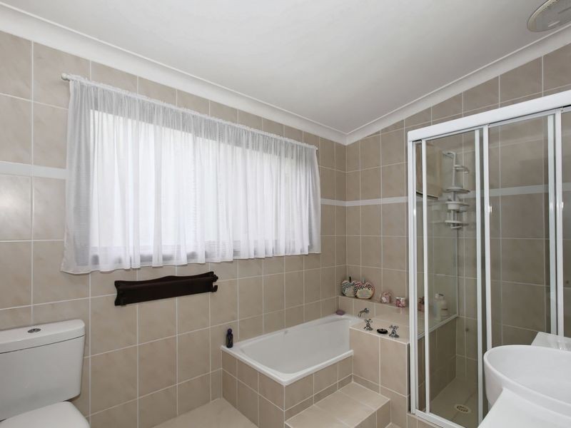 21 Josephine Terrace, Highland Park QLD 4211