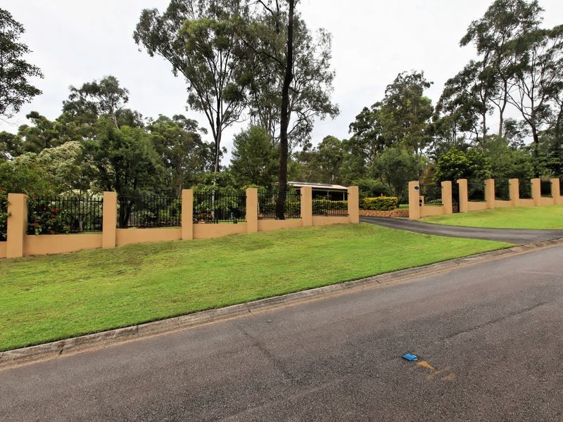 21 Josephine Terrace, Highland Park QLD 4211