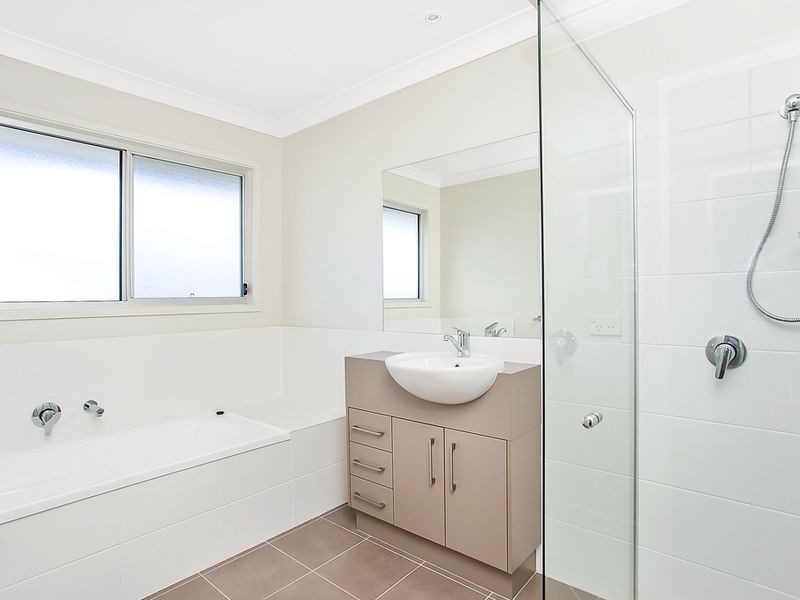 35 Kelsey Circuit, Nerang QLD 4211