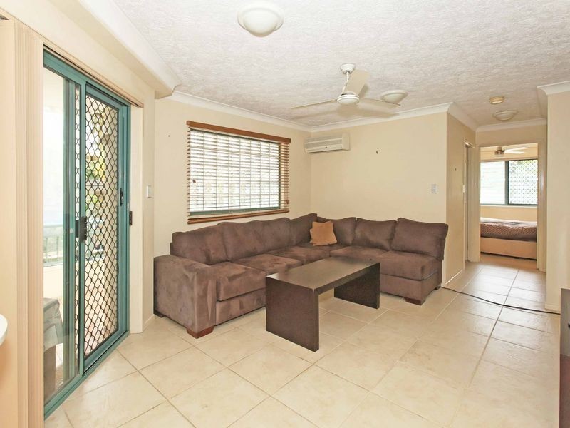 2/9 Stanhill Drive, Surfers Paradise QLD 4217