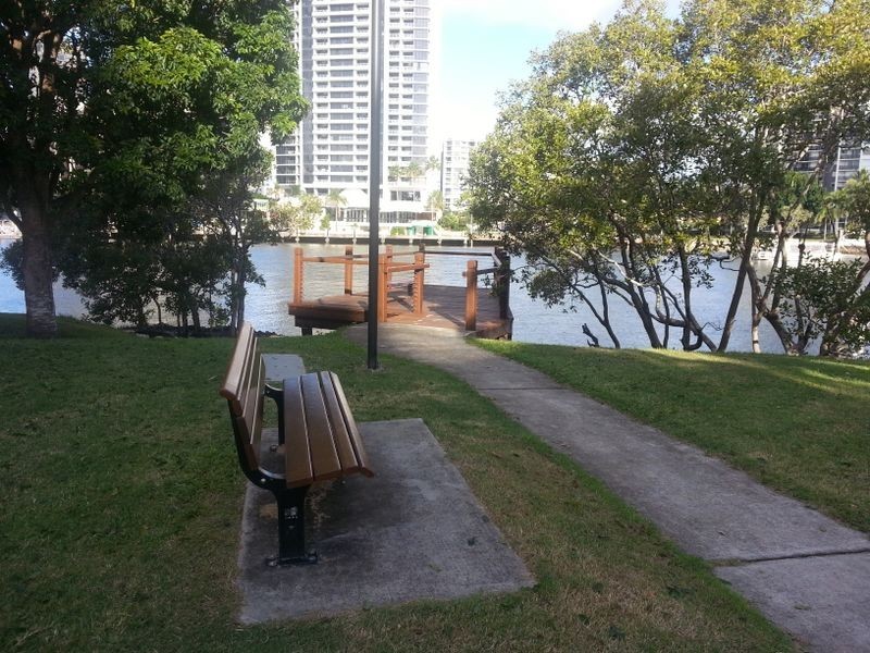 2/9 Stanhill Drive, Surfers Paradise QLD 4217