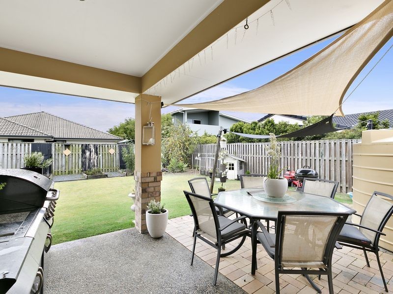 6 Savannah Avenue, Oxenford QLD 4210