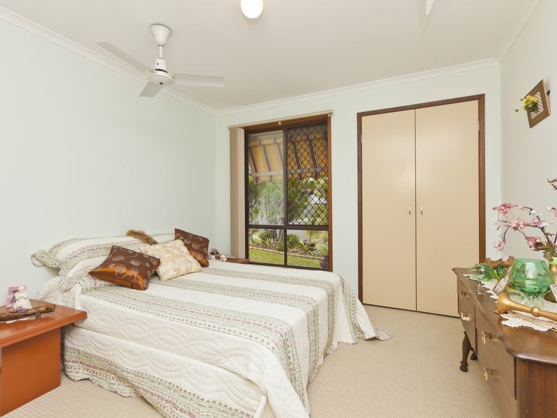 2/1 Wirth Terrace, Highland Park QLD 4211