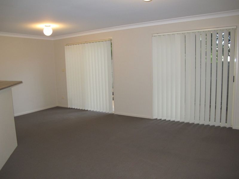 2/4 Bushmead Street, Nerang QLD 4211