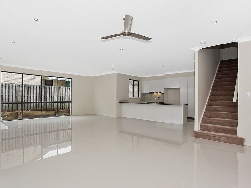 3/1 Sunrise Court, Merrimac QLD 4226