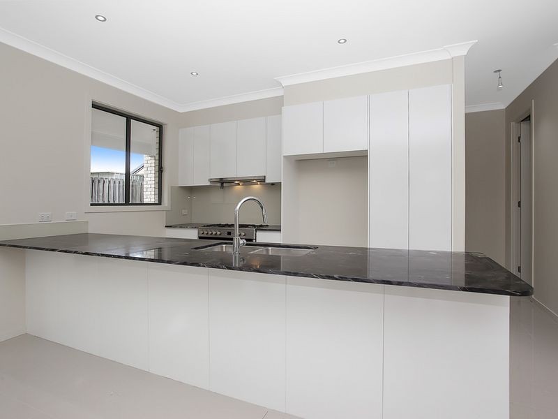 3/1 Sunrise Court, Merrimac QLD 4226